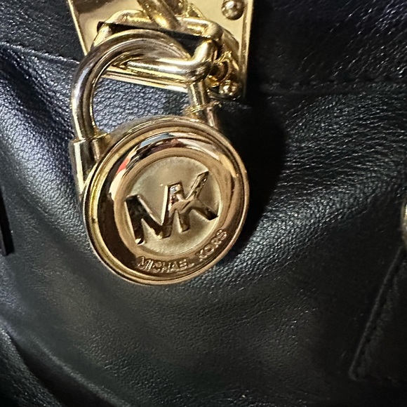 Michael Kors Crossbody - Picture 10 of 13
